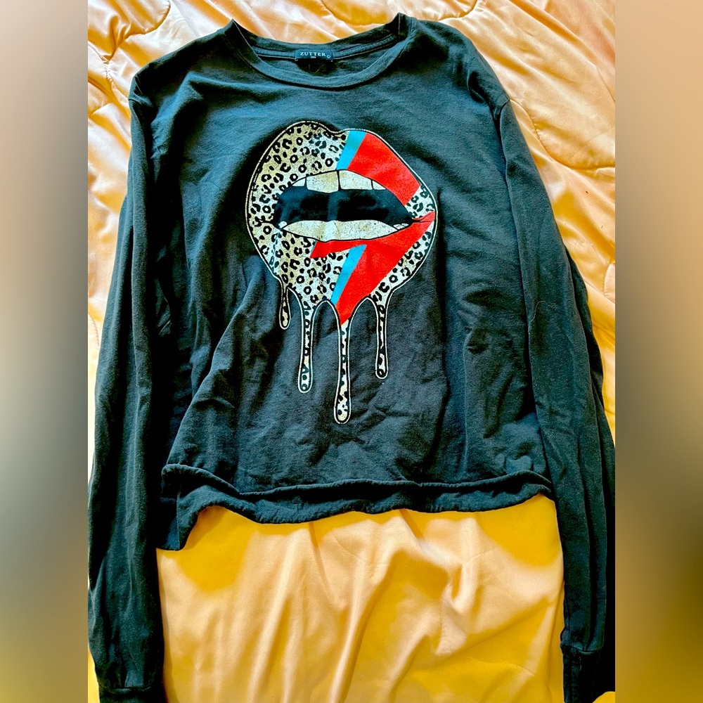 Women’s boutique cropped tee